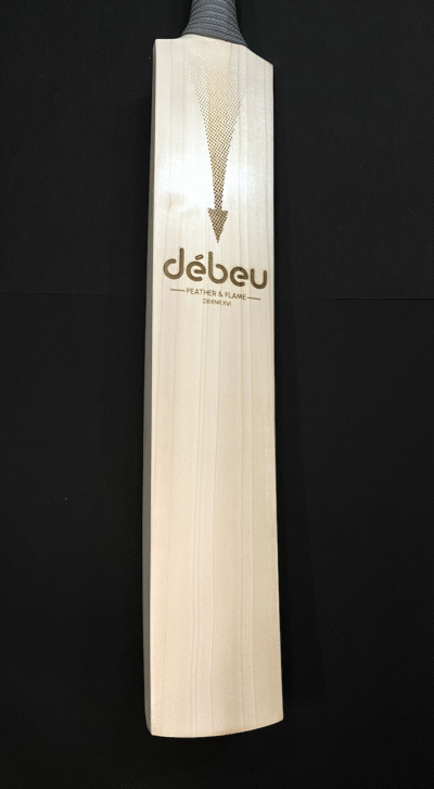 Feather & Flame | English Willow Bat | 7 grains | 0 marks | 1113 grams